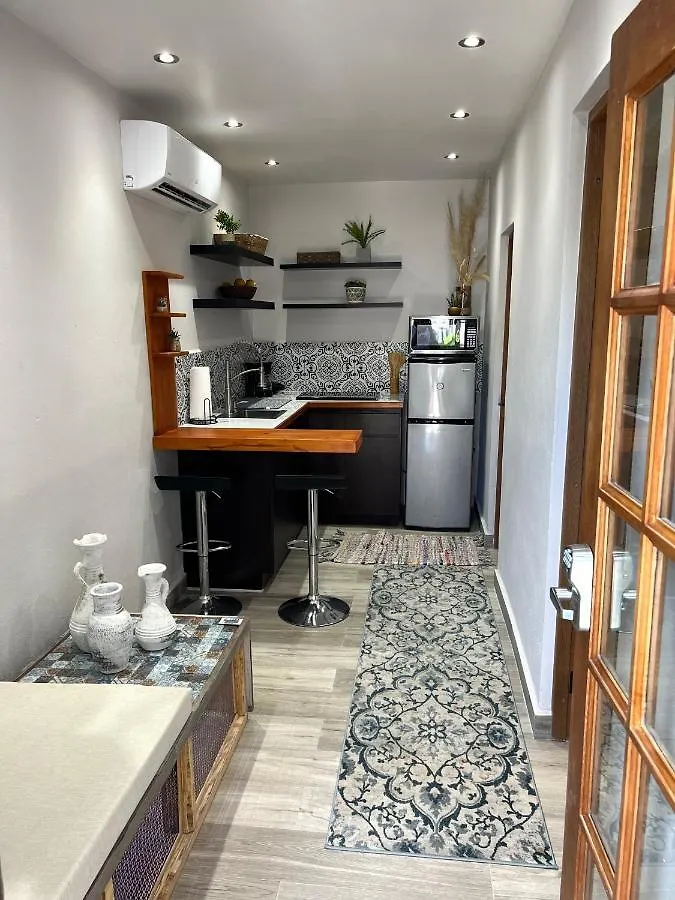 Aires Mediterraneos San Juan 0*,